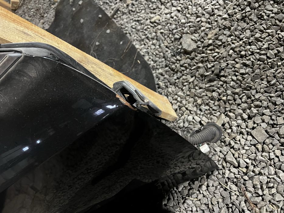 Дверка  передня задня Toyota Camry 40