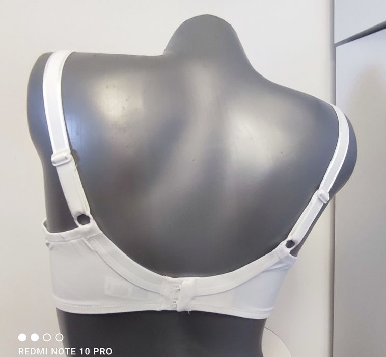 Biustonosz Dim Generous rozm 75E.    0141