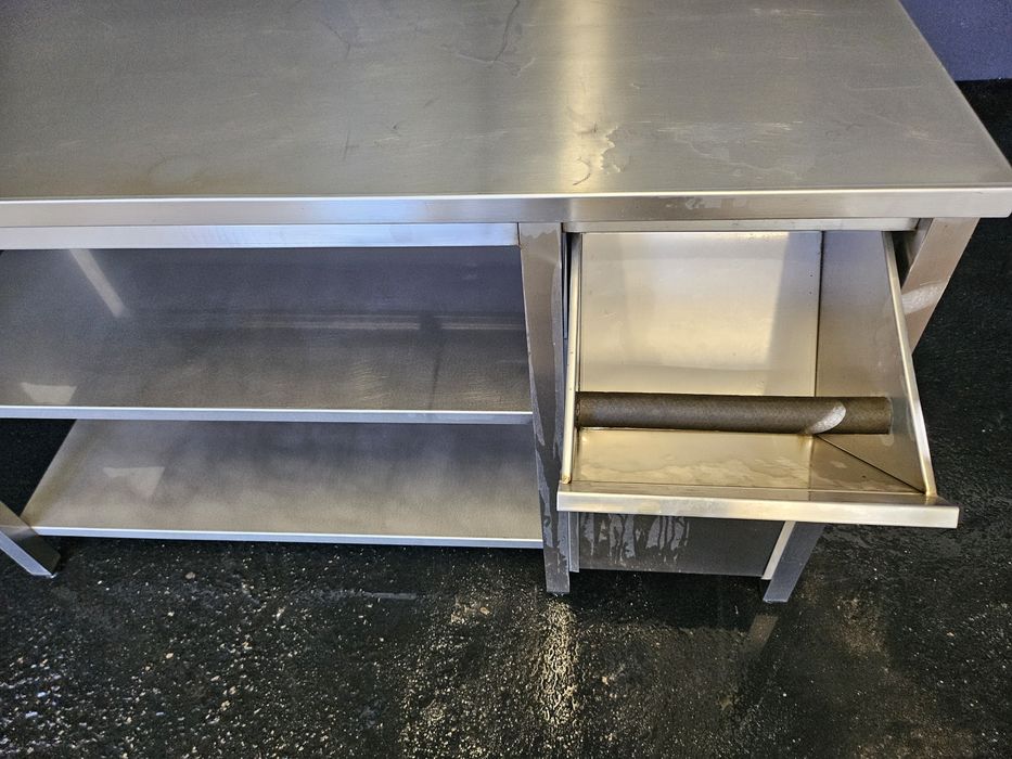 Bancada em inox com bate-borras