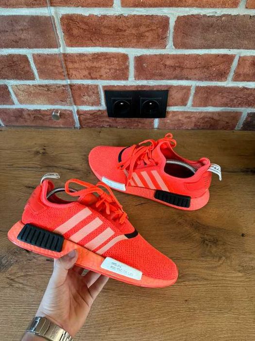 Adidas NMD R1 red