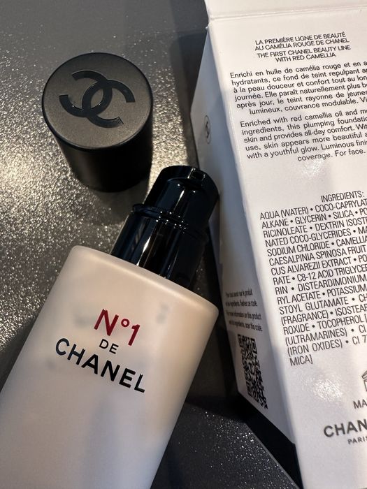 Chanel rewitalizujący, ochronny, wygładzający podklad.