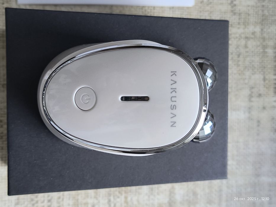 Микротоковый массажёр для лица KAKUSAN