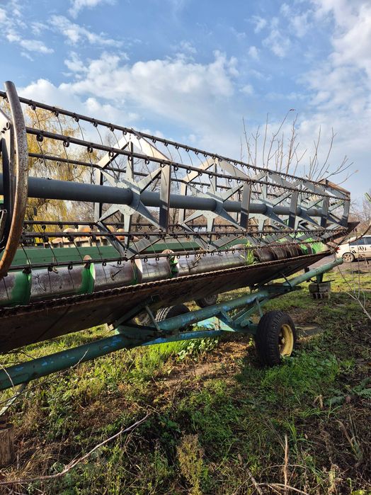 Комбайн JOHN DEERE 2264