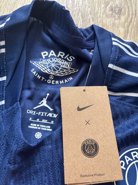 Футбольна форма ПСЖ сезону 24-25/ Футбольное джерси PSG 2024-2025