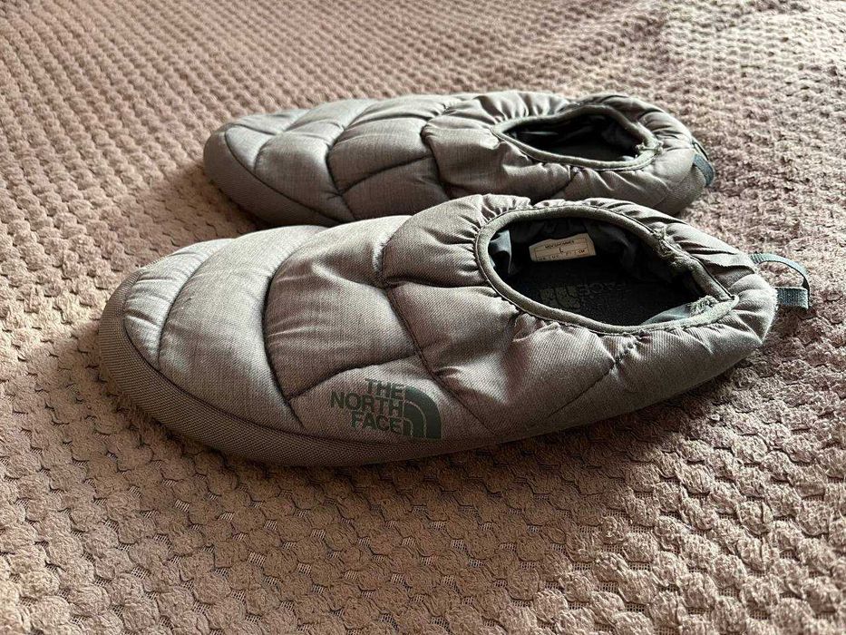 Тапки The North Face Nuptse (L, 44-45 розмір)