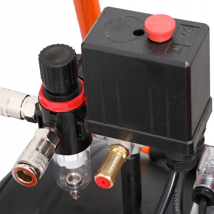 Kompresor Bezolejowy 100L Sprężarka 8Bar 580l/min 230V Cichy 6500W Fv*