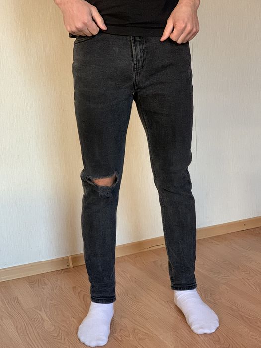 Чорні джинси House