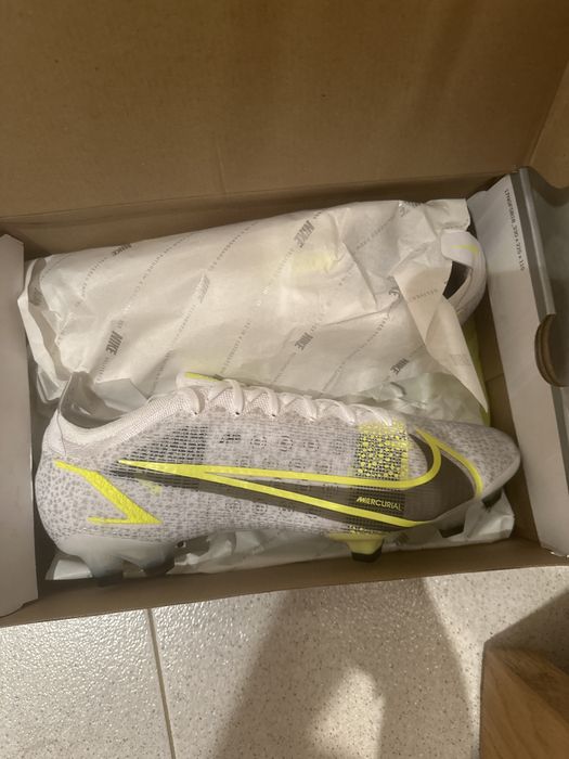 Chuteira nike nova Original