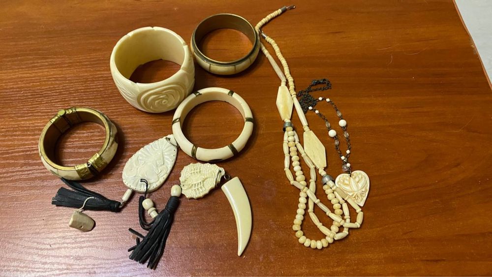 Винтажні браслети та часи