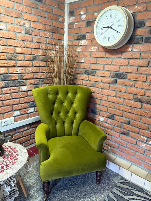 Fotel w stylu vintage zieleń