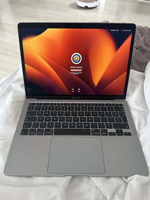 MacBook Air 1,1 GHz 133 cykli 2020 space gray 13.3