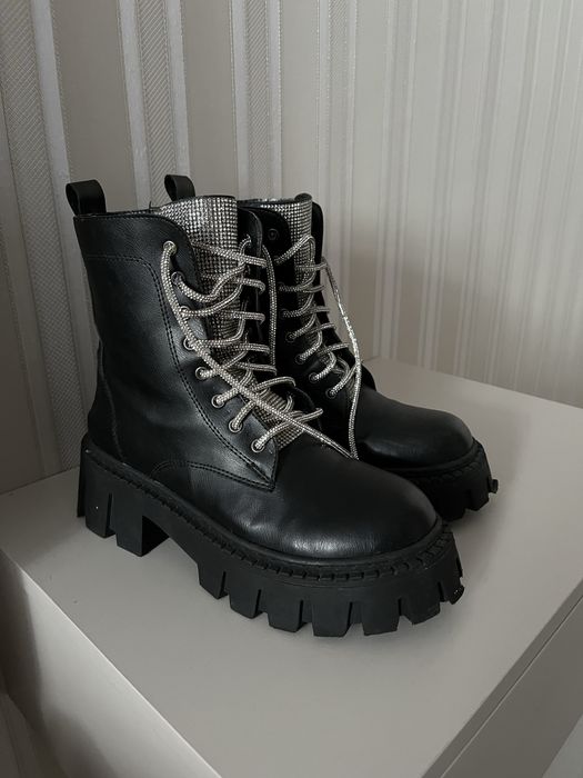 Жіноче взуття, осінь-весна