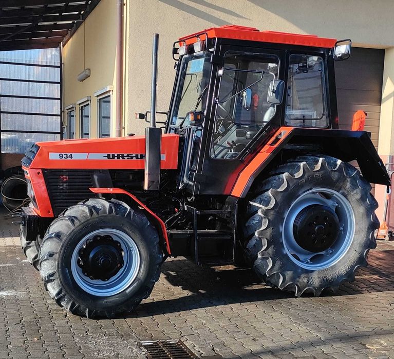 Ciągnik rolniczy URSUS 934  ( Zetor 8145 )