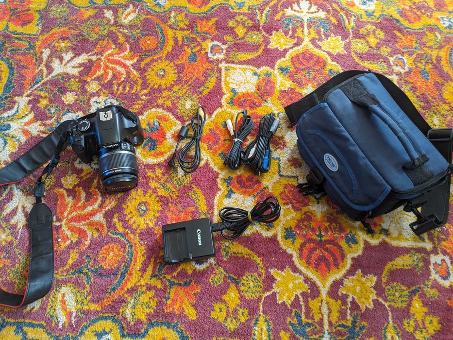 Фотоаппарт камера Canon EOS 450D