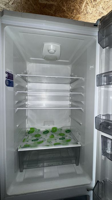 Продам холодильник Beko