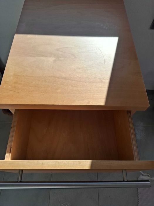 Cómoda/carrinho de apoio Ikea