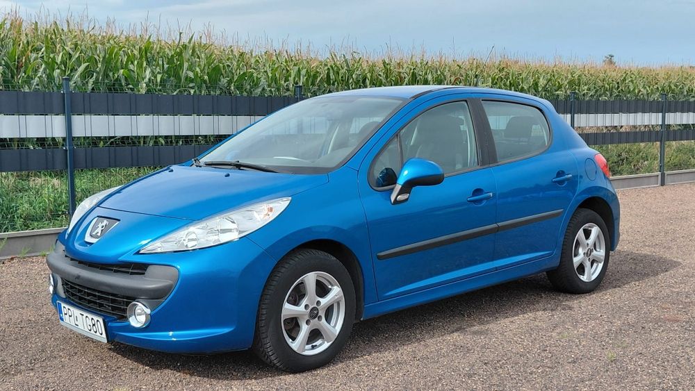 Peugeot 207*1.4 benzyna*  5-drzwi *klima*