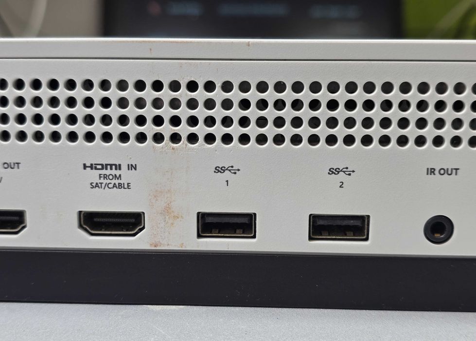 Xbox One S 500GB/ Grade C/ DYSK SSD