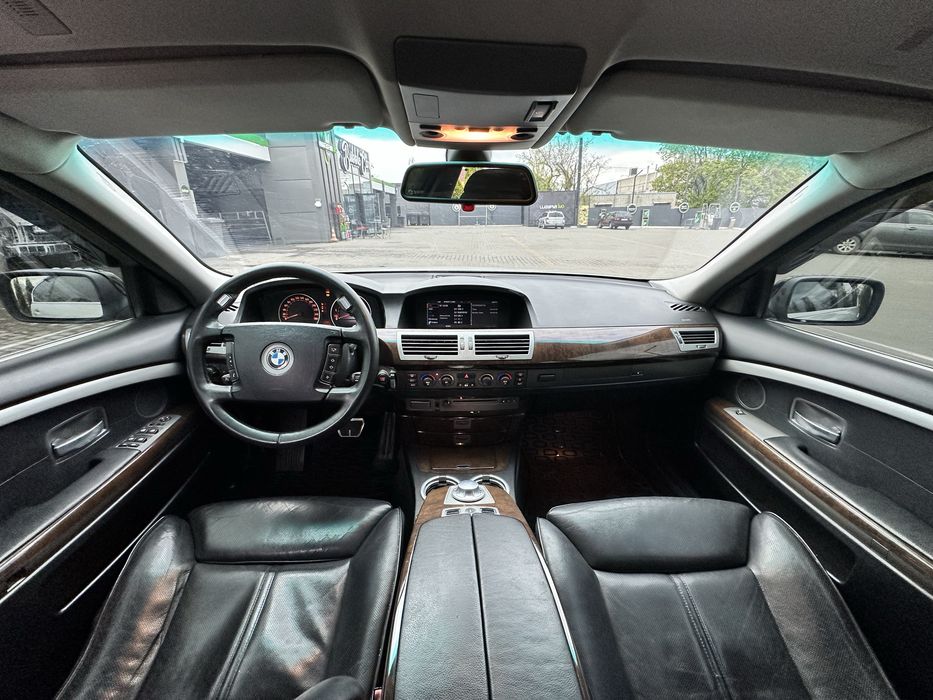 BMW 7 Series E66