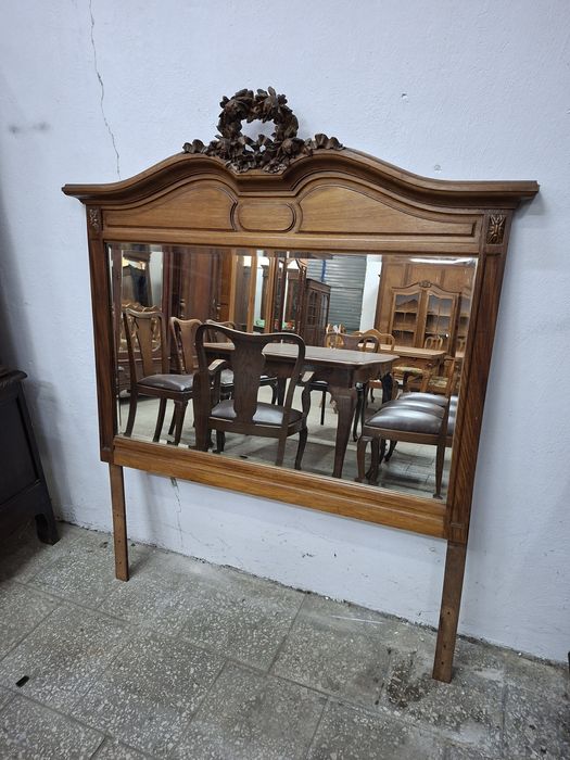 Ładne lustro w rzeźbionej ramie rocaille Francja