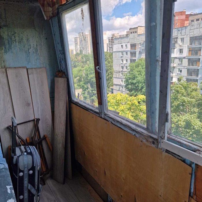 продам 2к квартиру  ж-м Тополь-1