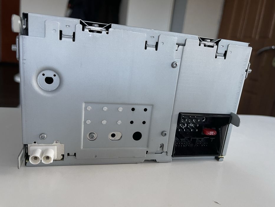 Магнітола RCD 310 на Passat B7