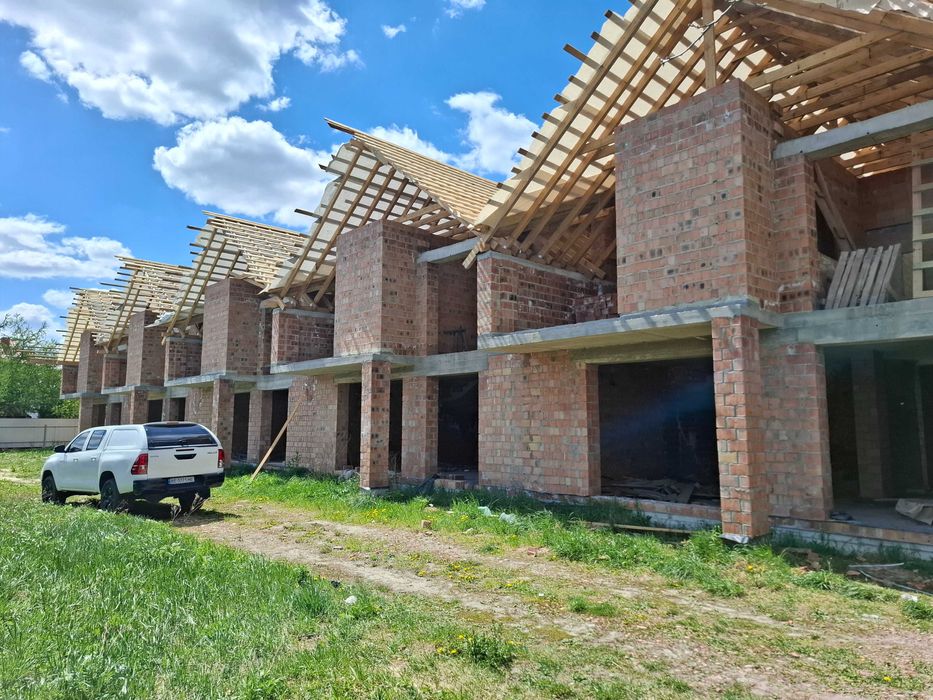 Продаж 2 поверхового котеджу, у Підрясне