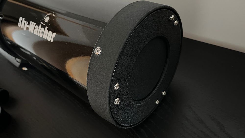 Telescópio 130 x 900mm f7 Skywatcher com colimador laser