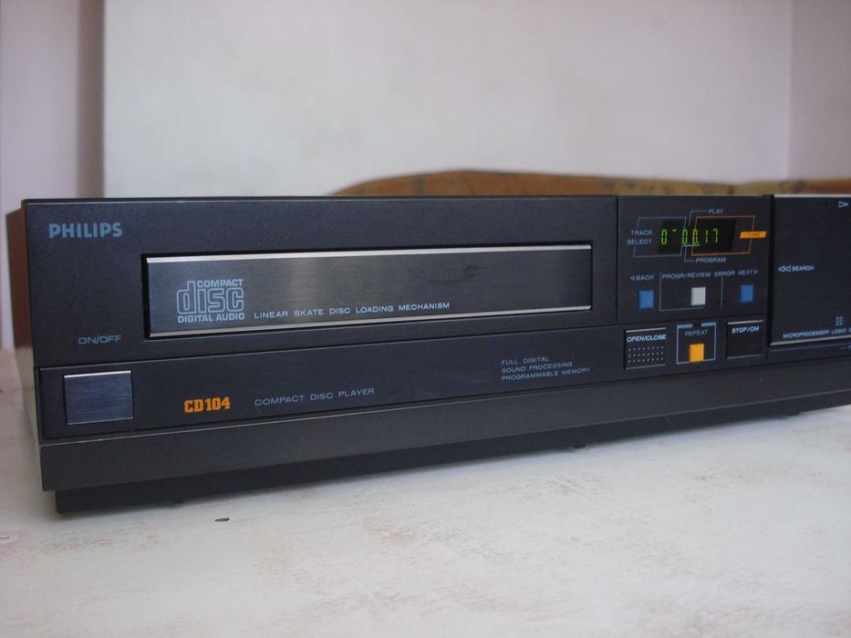 CD-програвач "Philips" CD-304, CD-104