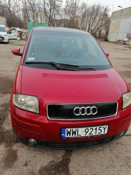 Audi A2 czerwony