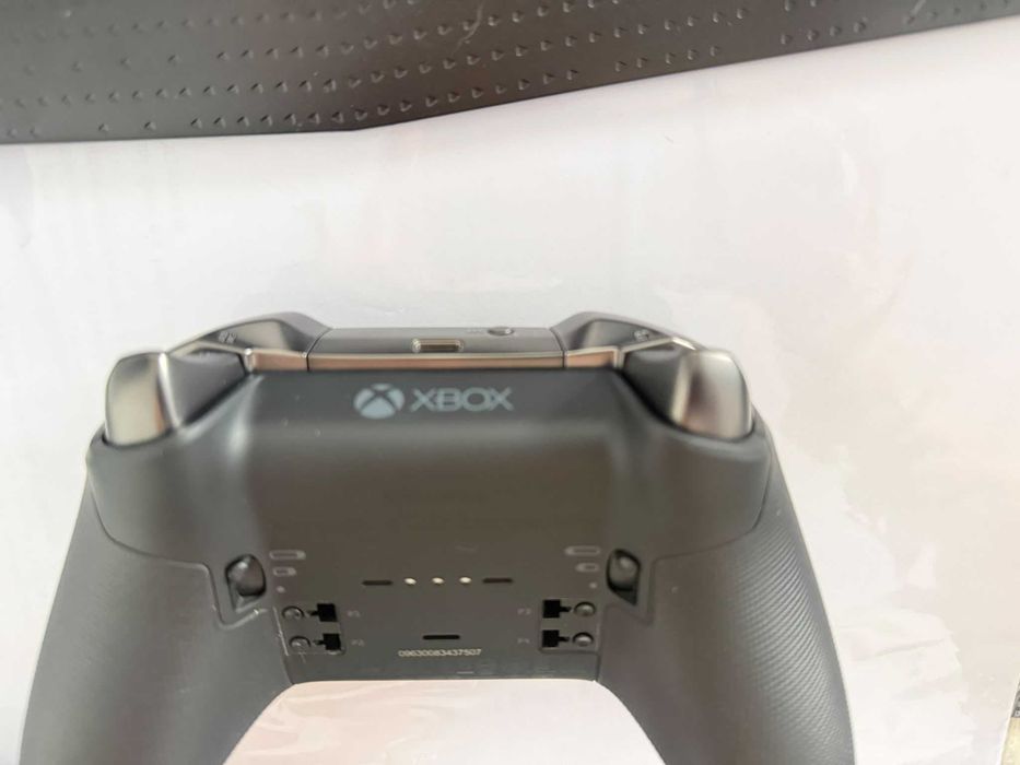 Xbox Elite Series 2 controller