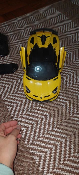 Carro lamborghini telecomandado criança