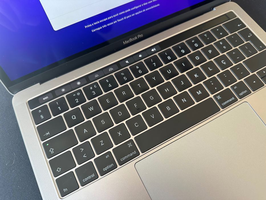 Macbook Pro 13" 201664861395233282121