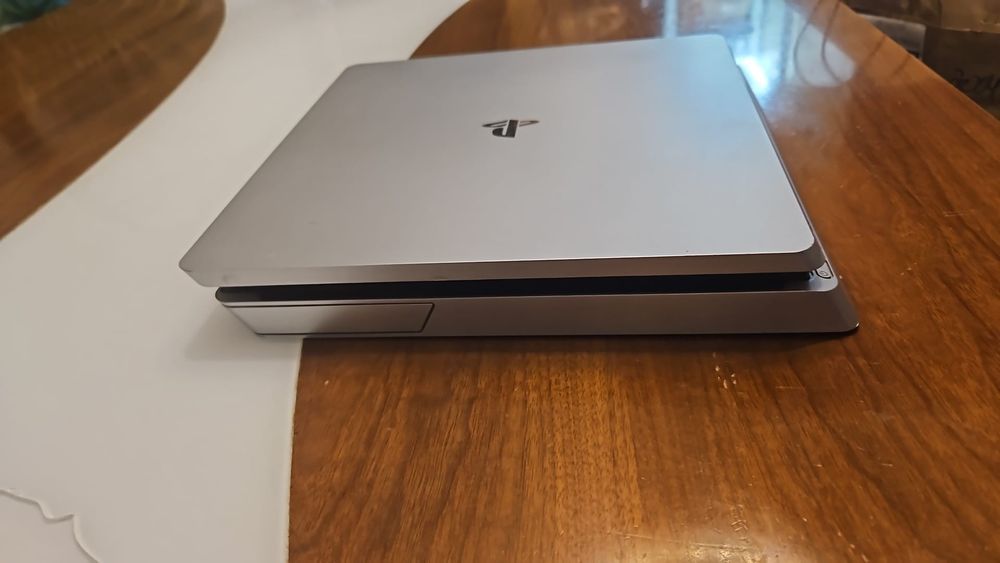 PlayStation  PS4