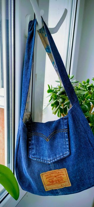 Сумка джинсова хобо Levis