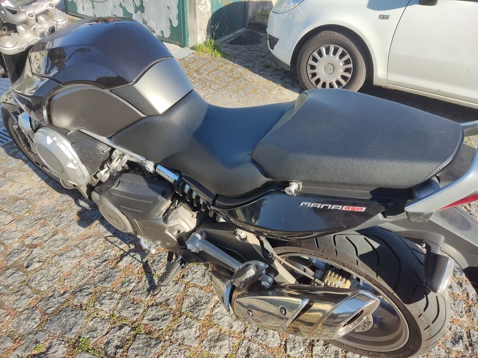 Aprilia Mana 850