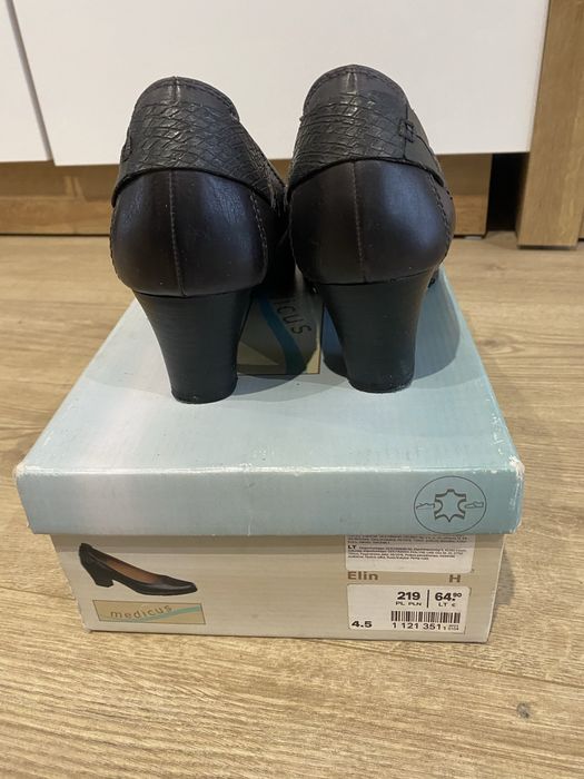 Czółenka Medicus rozm 37 na szerszą stopę