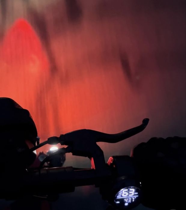 Полный привод (4000W) Обменяю/Продам самокат Tesla