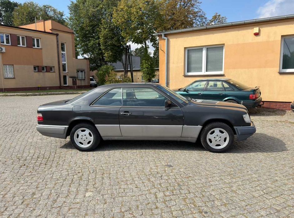 Mercedes-Benz W124