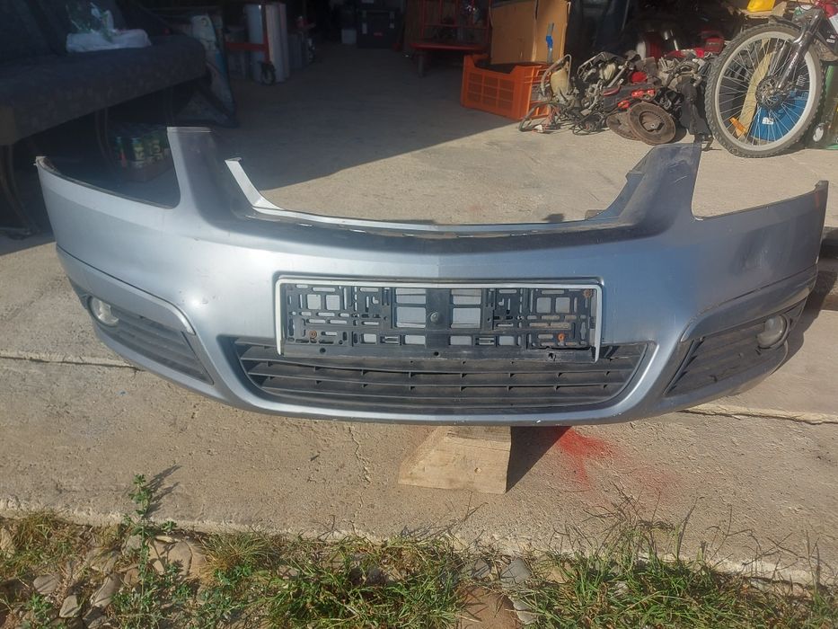 Бампер Опель Зафіра Б opel zafira b рестайл, дорестайл.