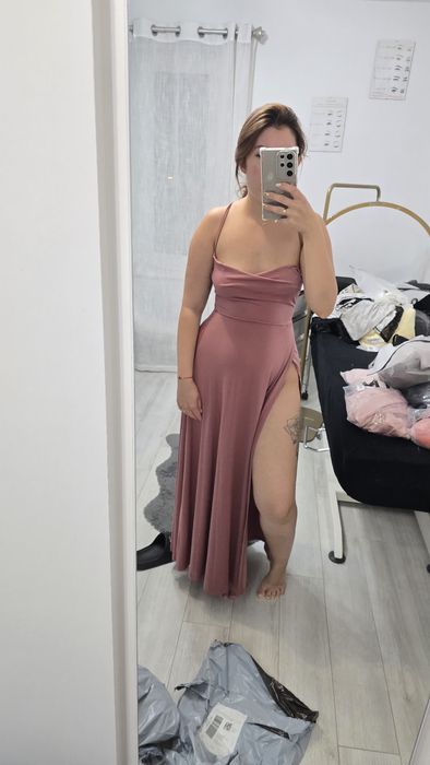 Piękna długa sukienka brudny róż xs rozporek na nodze