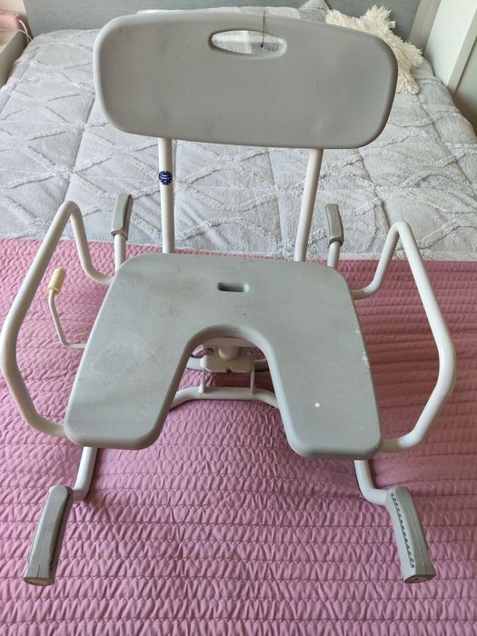 Assento de banho giratório
