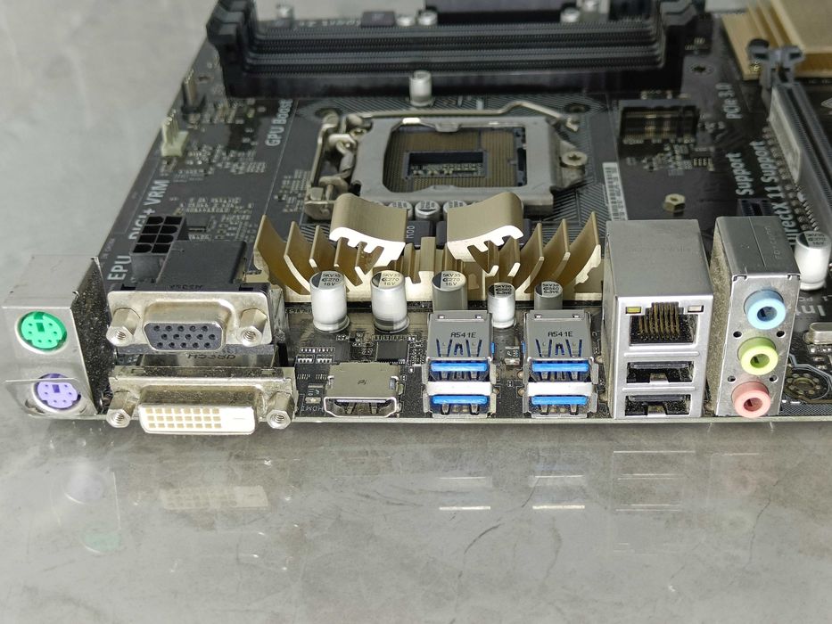 Материнська плата ASUS Z97-P LGA1150 з М2 слотом під SSD! ВІДМІННИЙ СТАН!
