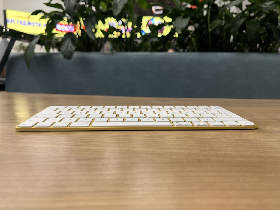 539-Apple Magic Keyboard TouchID Gold