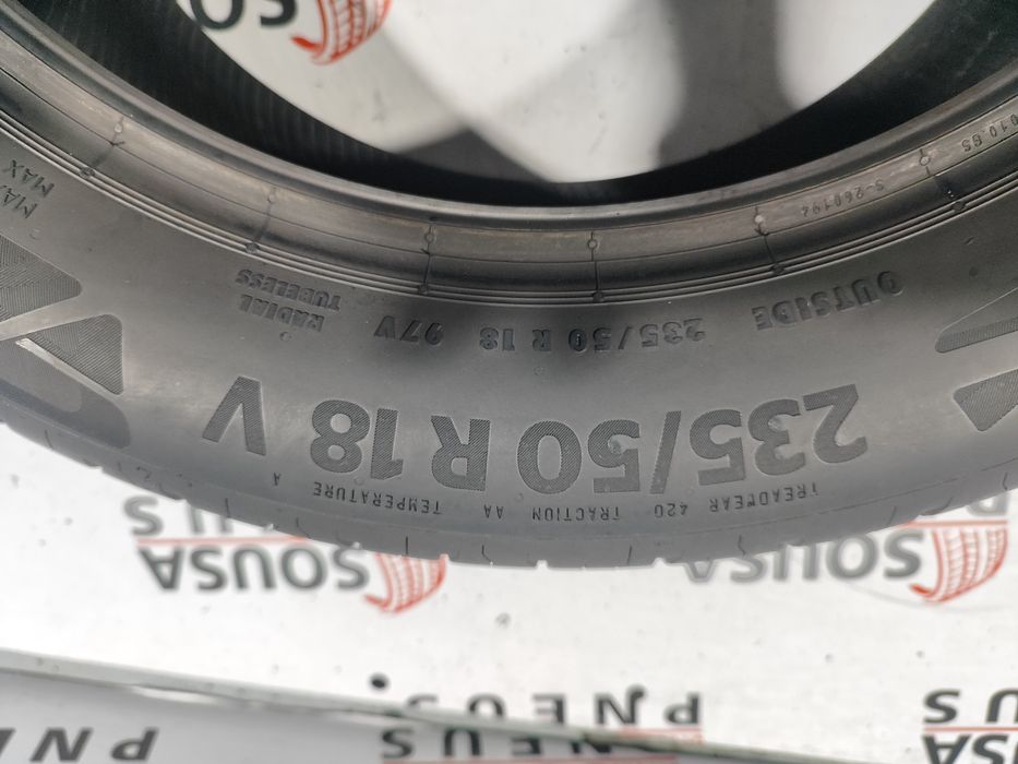 2 pneus semi novos 235-50R18 97V  Continental - Oferta dos Portes