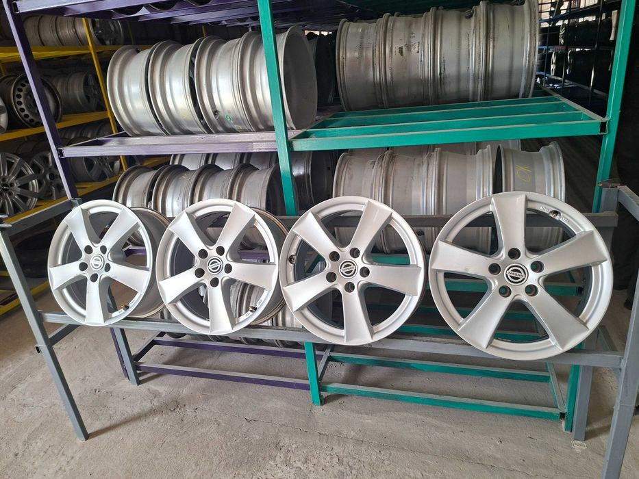 Диски Dezent 5/114,3 R17 7J ET40 Nissan Renault.