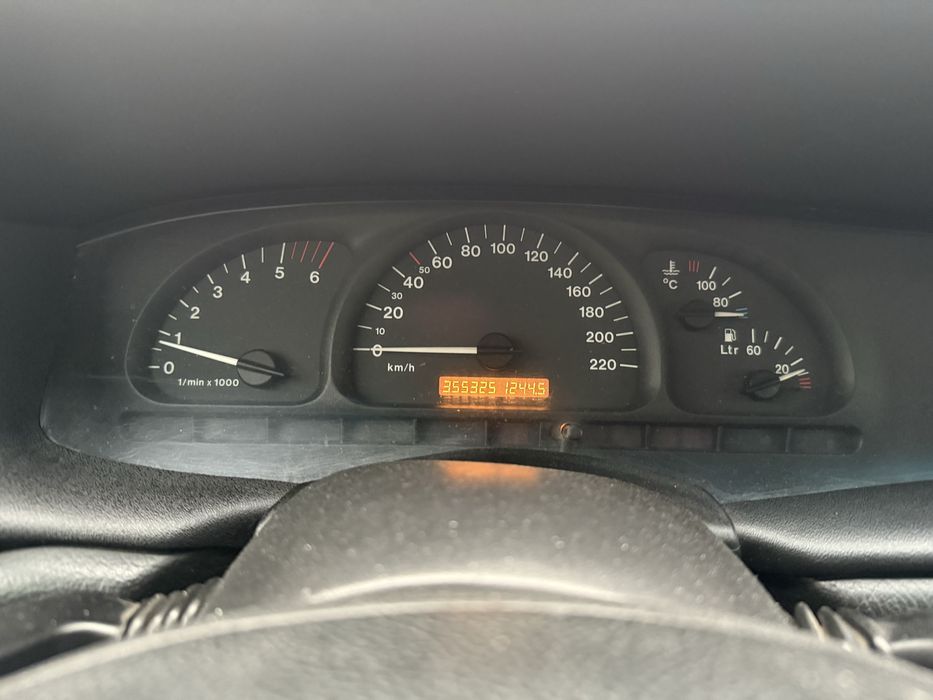 Продам Опель вектра б 2000р