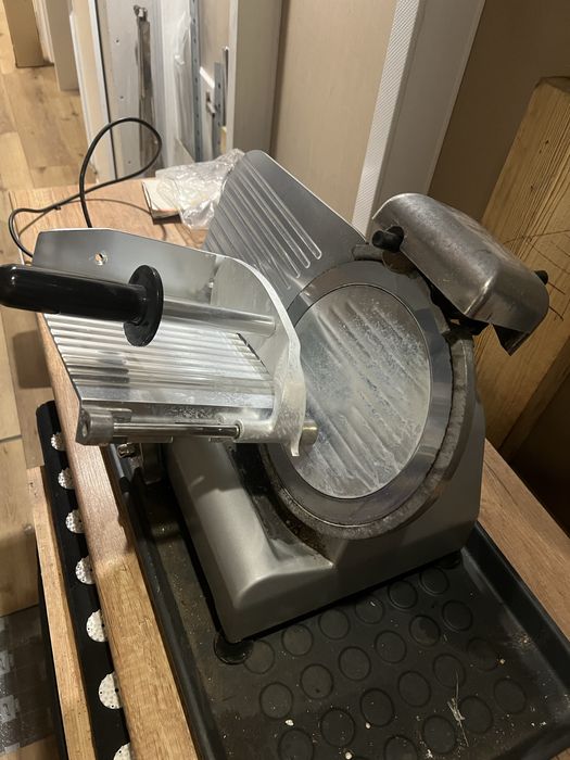 Krajalnica Hendi Revolution 220