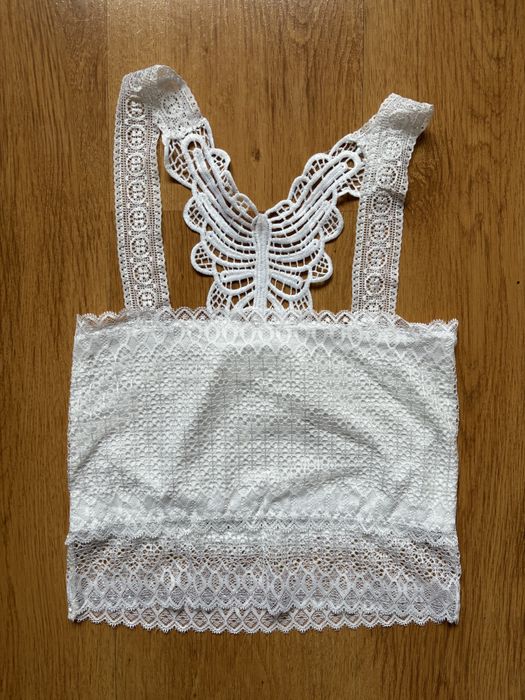 Nowy top koronkowy biały