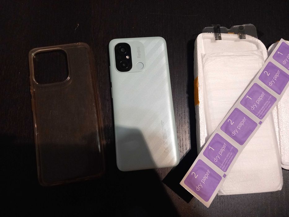 Troco telemóvel Xiaomi Redimi  12c por iPhone